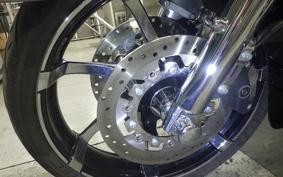 HARLEY FLTRXSE1800CVO 2013