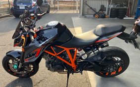 KTM 1290SUPER DUKE 2016 V3940