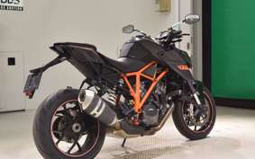 KTM 1290 SUPER DUKE R 2015