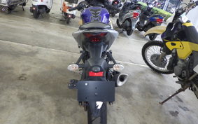 YAMAHA YZF-R25