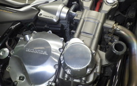 HONDA CB1300SB SUPER BOLDOR A 2005 SC54
