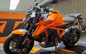 KTM 1390S-DUKE R EVO V3940