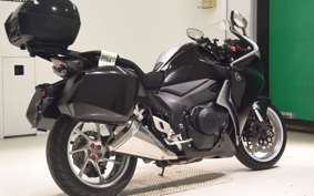 HONDA VFR1200F 2015 SC63