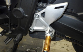 HONDA CB650R E-Clutch 2025 RH17