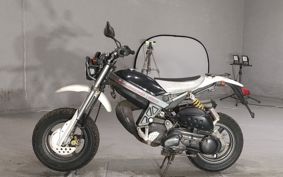 SUZUKI STREET MAGIC CF12A