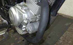 YAMAHA YB125SP