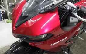 TRIUMPH DAYTONA 660 2025