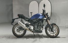 HONDA CB250R MC52
