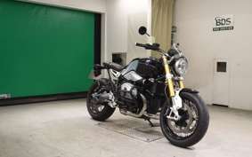 BMW R NINE T 2015