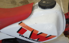 YAMAHA TW200 2024 2JL