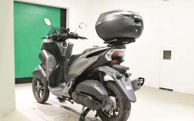YAMAHA TRICITY 155