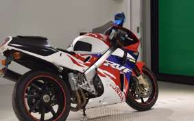 HONDA RVF400 2018 NC35