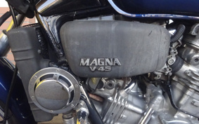 HONDA V45 MAGNA 1988 RC28