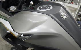 HONDA CB200X
