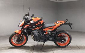 KTM 890 DUKE GP TU940