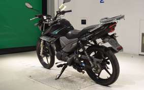 YAMAHA YS125 FAZER