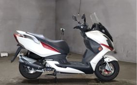 KYMCO  KYMCO G-DINK250I ..