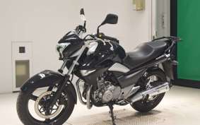 SUZUKI GSR250