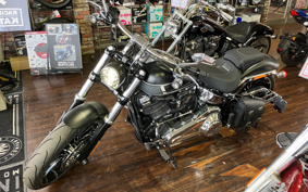 HARLEY FXBR 2023 YEZ