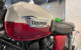 TRIUMPH BONNEVILLE T100 2012 TJ9157