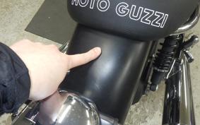 MOTO GUZZI V7 STONE 2014