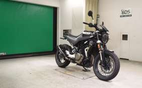 HUSQVARNA SVARTPILEN 401 2021