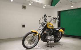 OTHER +HD. XL883C 2005