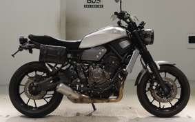 YAMAHA XSR700 2018 RM22J