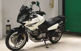SUZUKI Vｽﾄﾛｰﾑ650 2009