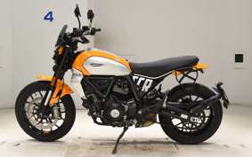 DUCATI SCRAMBLER ICON 2025