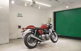 TRIUMPH THRUXTON 900 2004