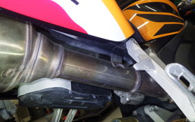 HONDA CBR1000RR 2004 SC57