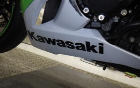KAWASAKI ZX 10 NINJA R 2010