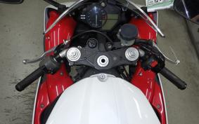 YAMAHA YZF-R1 2010