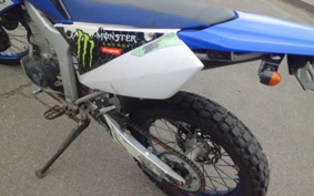 YAMAHA WR250R DG15J