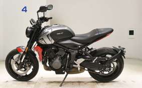 TRIUMPH TRIDENT 660 2021
