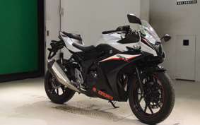 SUZUKI GSX250R 2022