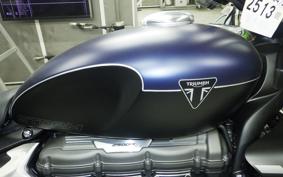 TRIUMPH ROCKET III ストームR 2025