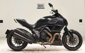 DUCATI DIAVEL 2013