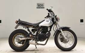 YAMAHA TW200 Gen.2 1983 DG07J