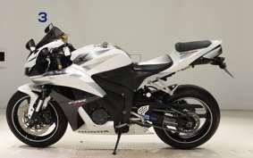 HONDA CBR600RR GEN 3 2011 PC40
