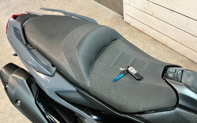 YAMAHA T-MAX 560 A TECHMAX 2021 SJ19J