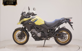SUZUKI DL650 ( V-Strom 650 ) XTA 2025 C733M