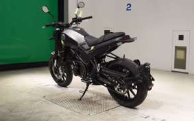 BENELLI レオンチーノ250 2016