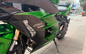 KAWASAKI NINJA H2 SX SE 2018 ZXT02A