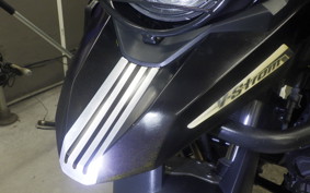 SUZUKI Vｽﾄﾛｰﾑ250 2004