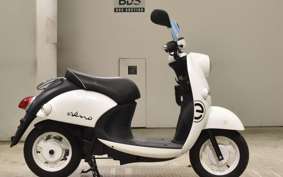 YAMAHA E-VINO SY11J