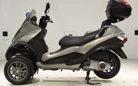 PIAGGIO MP3 250