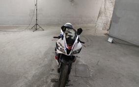 HONDA CBR600RR PC40