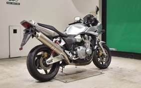 HONDA CB1300SB SUPER BOLDOR A 2006 SC54